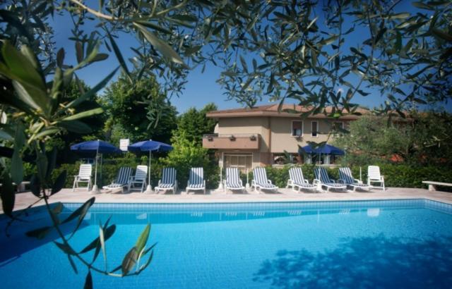 Lory Hotel